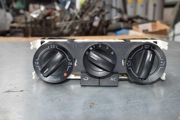 BOUTON DE CHAUFFAGE VW POLO 9N - Vue 1